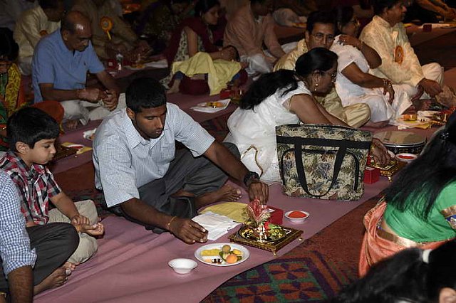 Gurudev1-7-12-14-7310-DDeRosaPhoto