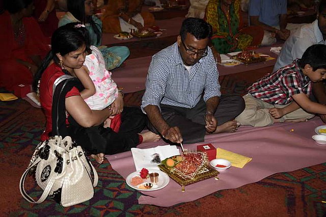 Gurudev1-7-12-14-7339-DDeRosaPhoto