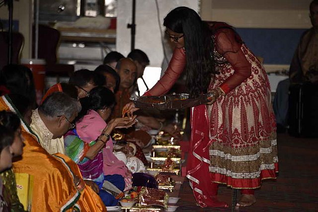 Gurudev1-7-12-14-7343-DDeRosaPhoto