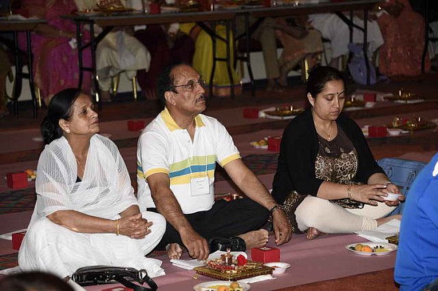 Gurudev1-7-12-14-7359-DDeRosaPhoto