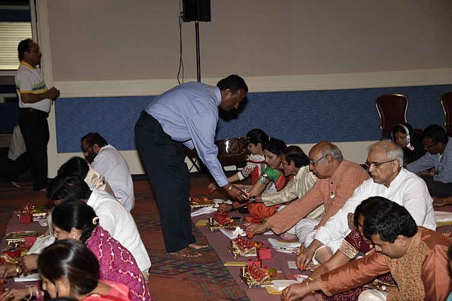 Gurudev1-7-12-14-7404-DDeRosaPhoto