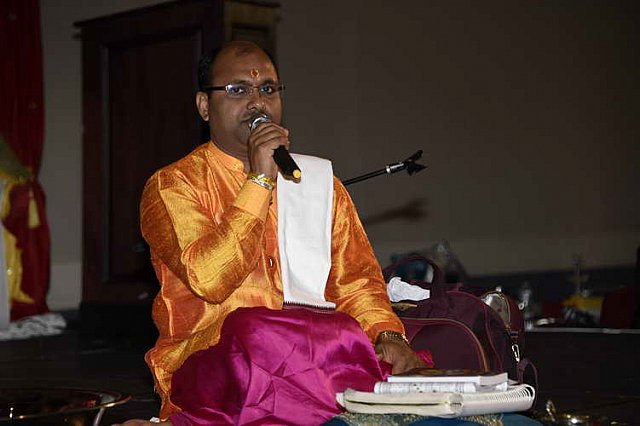 Gurudev1-7-12-14-7450-DDeRosaPhoto