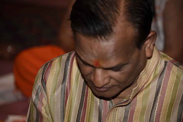 Gurudev1-7-12-14-7469-DDeRosaPhoto