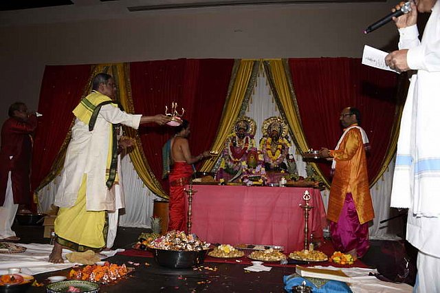 Gurudev1-7-12-14-7498-DDeRosaPhoto