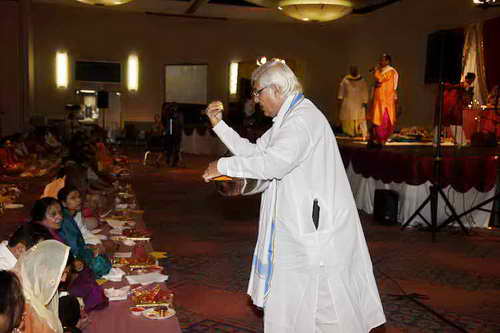 Gurudev1-7-12-14-7555-DDeRosaPhoto