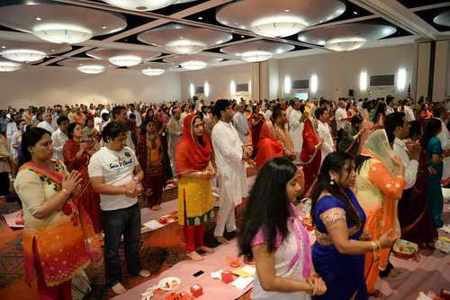 Gurudev2-7-12-14-2482-DDeRosaPhoto