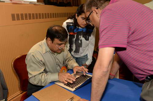 Gurudev2-7-11-14-1757-DDeRosaPhoto