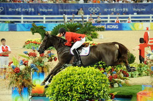 HKSJ-8-18-08-0443-McLainWard-Sapphire-DeRosaPhoto