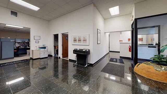 Lobby-45-SARAH-DRIVE-FARMINGDALE-Lobby