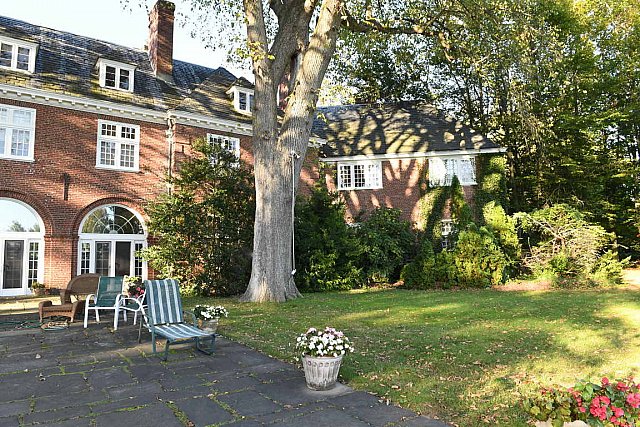 1-Exterior2-11 Evans-10-21-21-5826-DDeRosaPhoto