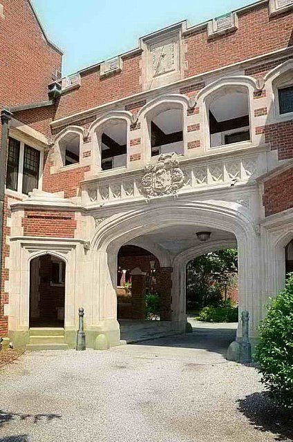 31 fort hill dr MLS HID735233 ROOMcourtyard