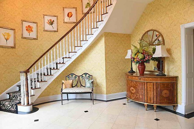 Entrance-IPE-Oyster Bay-3-24-19-3178-DDeRosaPhoto