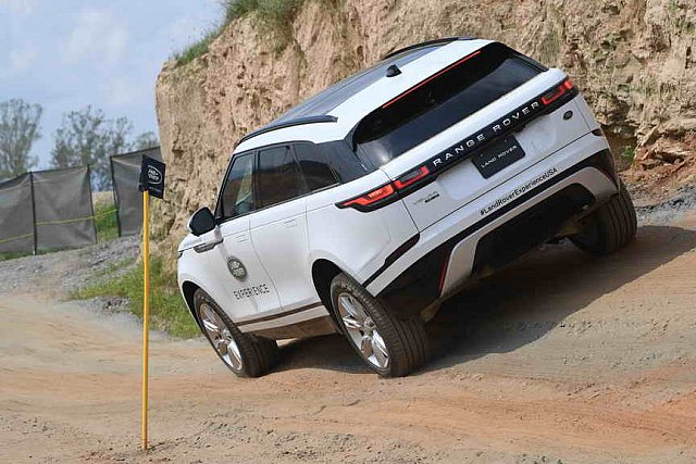 LandRover-WEG-9-23-18-NGN 9310-DDeRosaPhoto