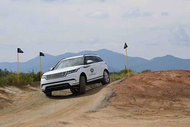 LandRover-WEG-9-23-18-NGN 9382-DDeRosaPhoto