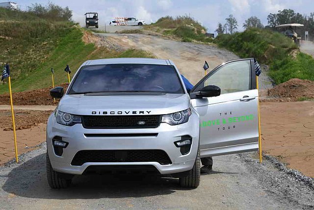 LandRover-WEG-9-23-18-NGN 9513-DDeRosaPhoto