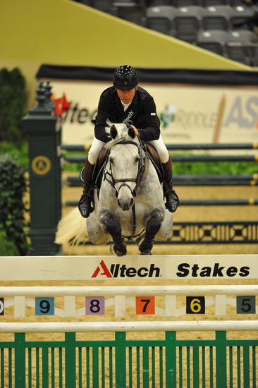 NHS-11-5-11-GrandPrix-3579-NickSkelton-Carlo273-GBR-DDeRosaPhoto