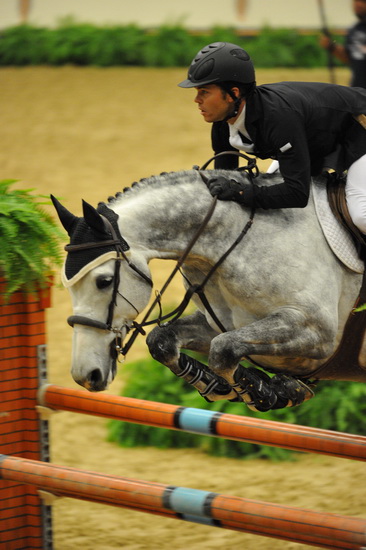 NHS-11-5-11-GrandPrix-3539-KentFarrington-Uceko-DDeRosaPhoto