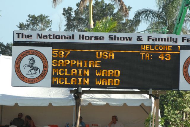 1200-McLainWard-Sapphire-NHS-12-3-06-&copy;DeRosaPhoto.jpg