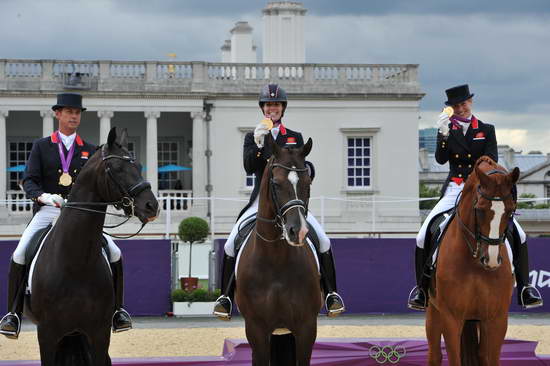 Gold-CarlHester-CharlotteDujardin-LauraBechtolsheimer-Olympics-8-7-12-DRE-GPS-D2X-6477-DDeRosaPhoto