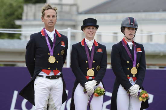 Gold-CarlHester-LauraBechtolsheimer-CharlotteDujardin-GBR-Olympics-8-7-12-DRE-GPS-4448-DDeRosaPhoto
