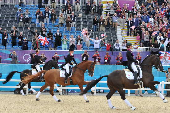 Gold-CarlHester-LauraBechtolsheimer-CharlotteDujardin-Olympics-8-7-12-DRE-GPS-D2X-6494-DDeRosaPhoto