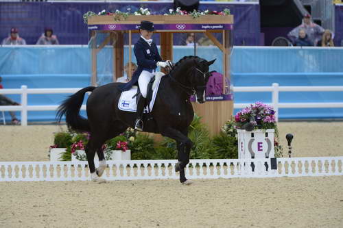 Olympics-8-7-12-DRE-GPS-1728-MikaelaLindh-MasGuapo-FIN-DDeRosaPhoto