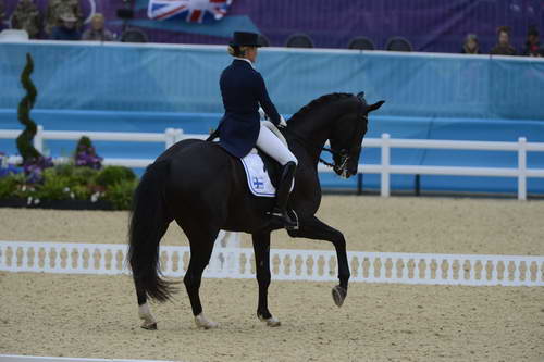 Olympics-8-7-12-DRE-GPS-1754-MikaelaLindh-MasGuapo-FIN-DDeRosaPhoto