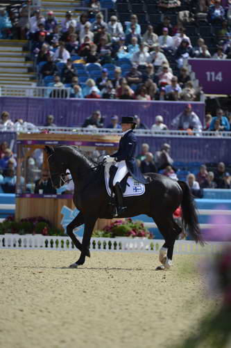 Olympics-DRE-GP2-8-2-12-0798-MikaelaLindh-MasGuapo-FIN-DDeRosaPhoto