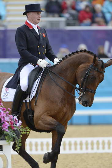 Olympics-DRE-GP-8-3-12-2316-RichardDavison-Artemis-GBR-DDeRosaPhoto