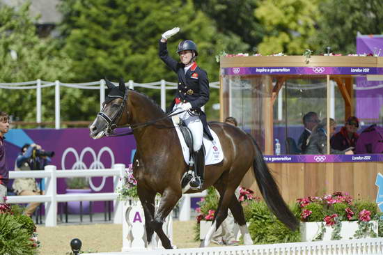 Olympics-DRE-GP-8-3-12-3213-CharlotteDujardin-Valegro-GBR-DDeRosaPhoto