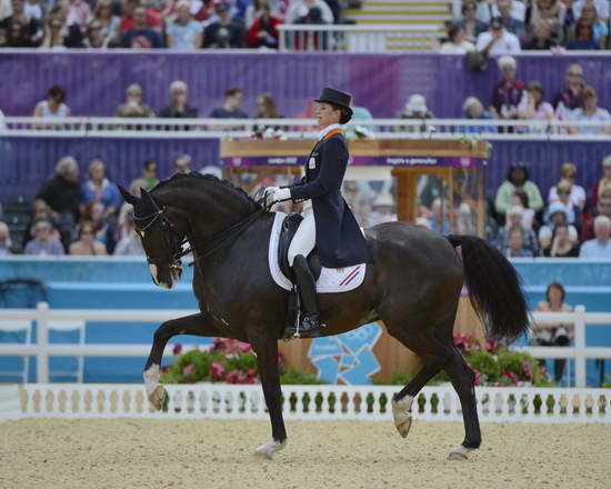 Olympics-DRE-GP2-8-2-12-0325-AnkyvanGrunsven-Salinero-NED-DDeRosaPhoto