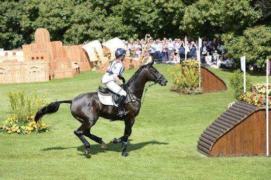 Olympics-EV-XC-7-30-12-4369-NicolaWilson-OppositionBuzz-GBR-DDeRosaPhoto