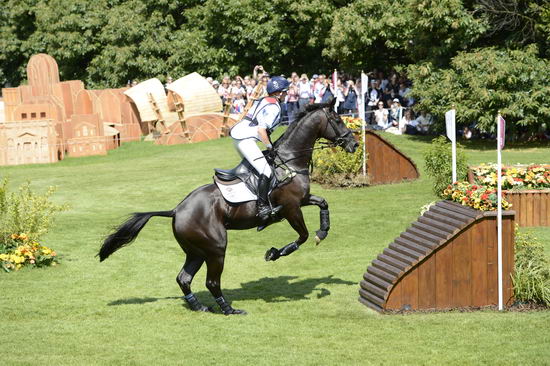 Olympics-EV-XC-7-30-12-4370-NicolaWilson-OppositionBuzz-GBR-DDeRosaPhoto