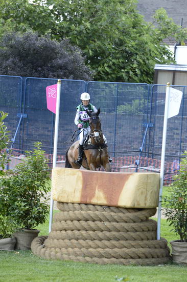 Olympics-EV-XC-7-30-12-5645-LucindaFredericks-FlyingFinish-AUS-DDeRosaPhoto
