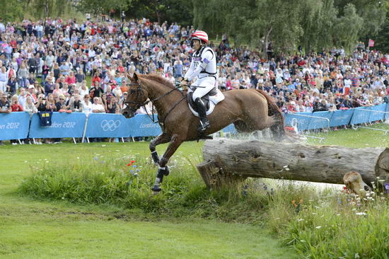 Olympics-EV-XC-7-30-12-6462-YoshiakiOiwa-NoondayDeConde-JPN-DDeRosaPhoto