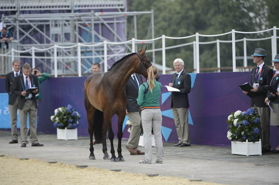 Olympics-EVJg-7-27-12-0470-CamillaSpeirs-PortersizeJustAJiff-IRL-DDeRosaPhoto