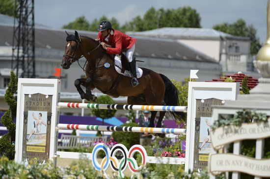 Olympics-SJ-Ind-8-4-12-5527-RodrigoCarrasco-OrDeLaCharboniere-CHI-DDeRosaPhoto