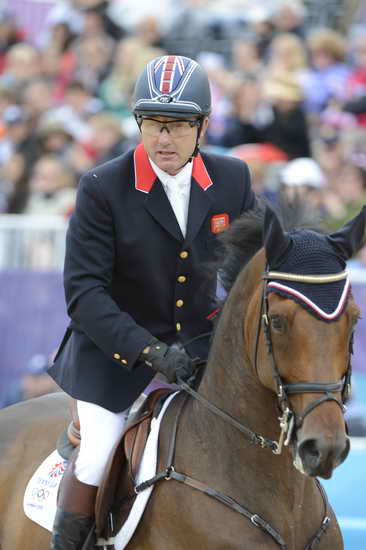 Olympics-SJ-Ind-8-4-12-6079-PeterCharles-Vindicat-GBR-DDeRosaPhoto