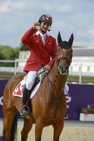 Gold-SteveGuerdat-NinoDesBuissonnets-Olympics-8-8-12-SJ-Ind-Medals-6719-DDeRosaPhoto
