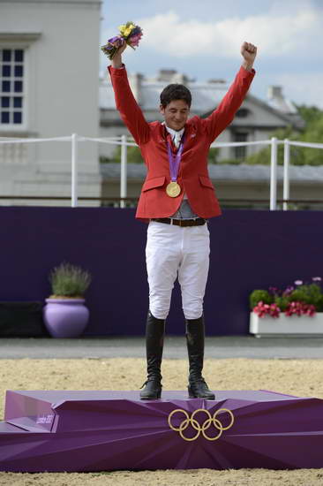 Gold-SteveGuerdat-SUI-Olympics-8-8-12-SJ-Ind-Medals-6642-DDeRosaPhoto