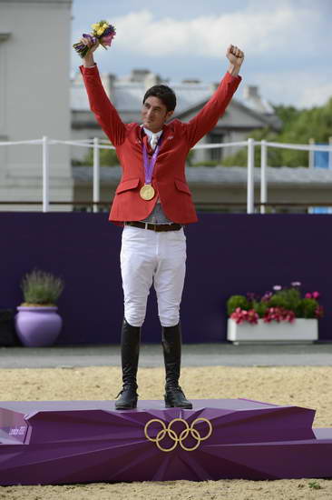 Gold-SteveGuerdat-SUI-Olympics-8-8-12-SJ-Ind-Medals-6643-DDeRosaPhoto