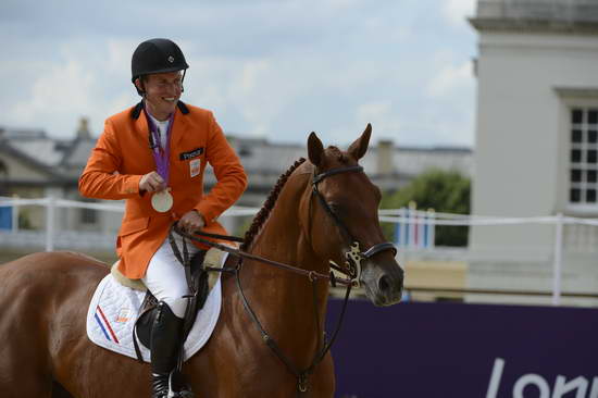 Silver-GercoSchroder-Olympics-8-8-12-SJ-Ind-Medals-6708-DDeRosaPhoto