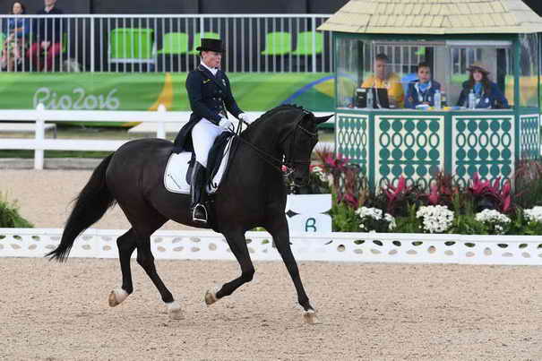 Olympics-DRE-GPS-8-12-16-3206-IsabelWerth-WeihegoldOld-GER-DDeRosaPhoto