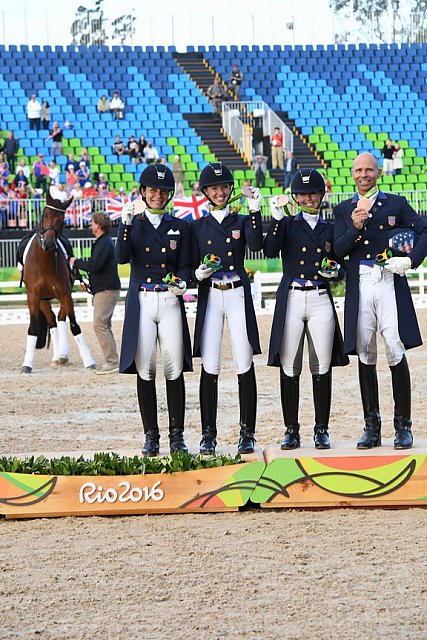 Olympics-DRE-TM-Awards-8-12-16-7367-DDeRosaPhoto