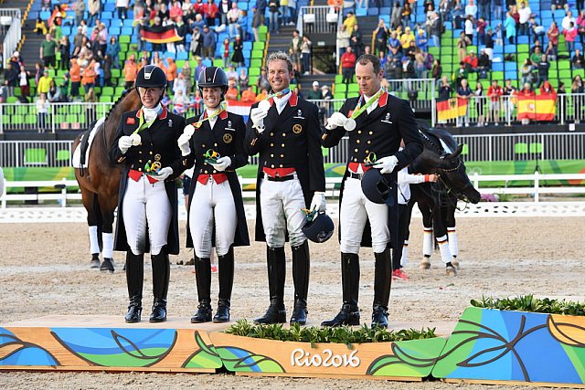 Olympics-DRE-TM-Awards-8-12-16-7414-DDeRosaPhoto