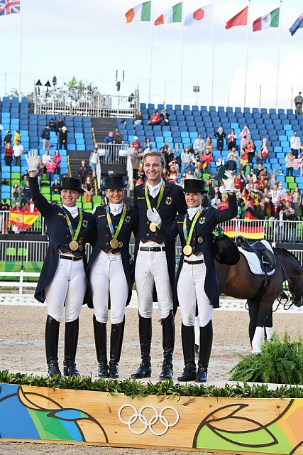 Olympics-DRE-TM-Awards-8-12-16-7513-DDeRosaPhoto