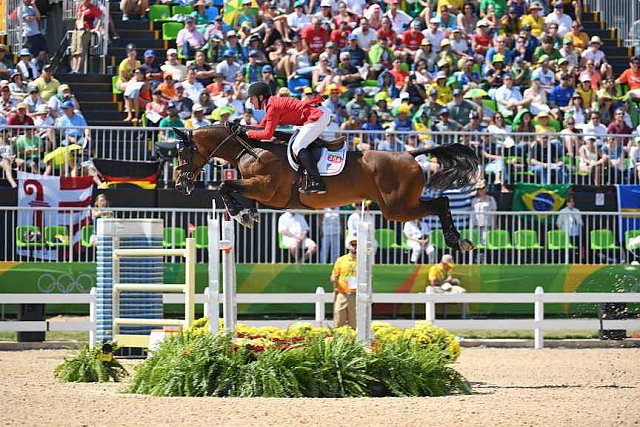 Olympics-RIO-SJ-3rdQual-RND2TM-7571-McLainWard-Azur-USA-DDeRosaPhoto