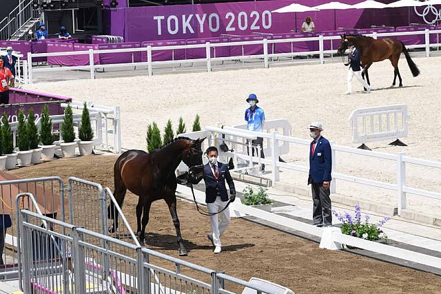 OLY-2020-DRESSAGE-JOG-7-24-21-1099-144-HIROYUKI KITAHARA-HURACAN 10-JPN-DDEROSAPHOTO