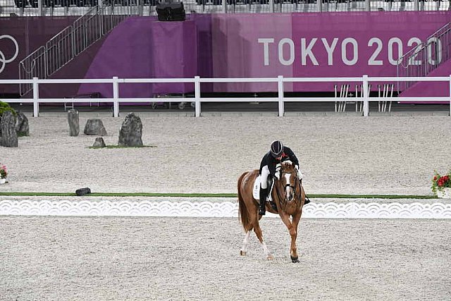 OLY-2020-DRESSAGE-GP FREESTYLE-7-28-21-9247-133-CHARLOTTE DUJARDIN-GIO-GBR-DDEROSAPHOTO