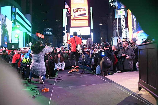OneLove-TimesSquare-11-17-18-9212-DDeRosaVideo
